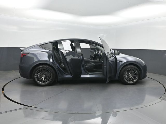 2021 Tesla Model Y Long Range AWD - 23023303 - 25