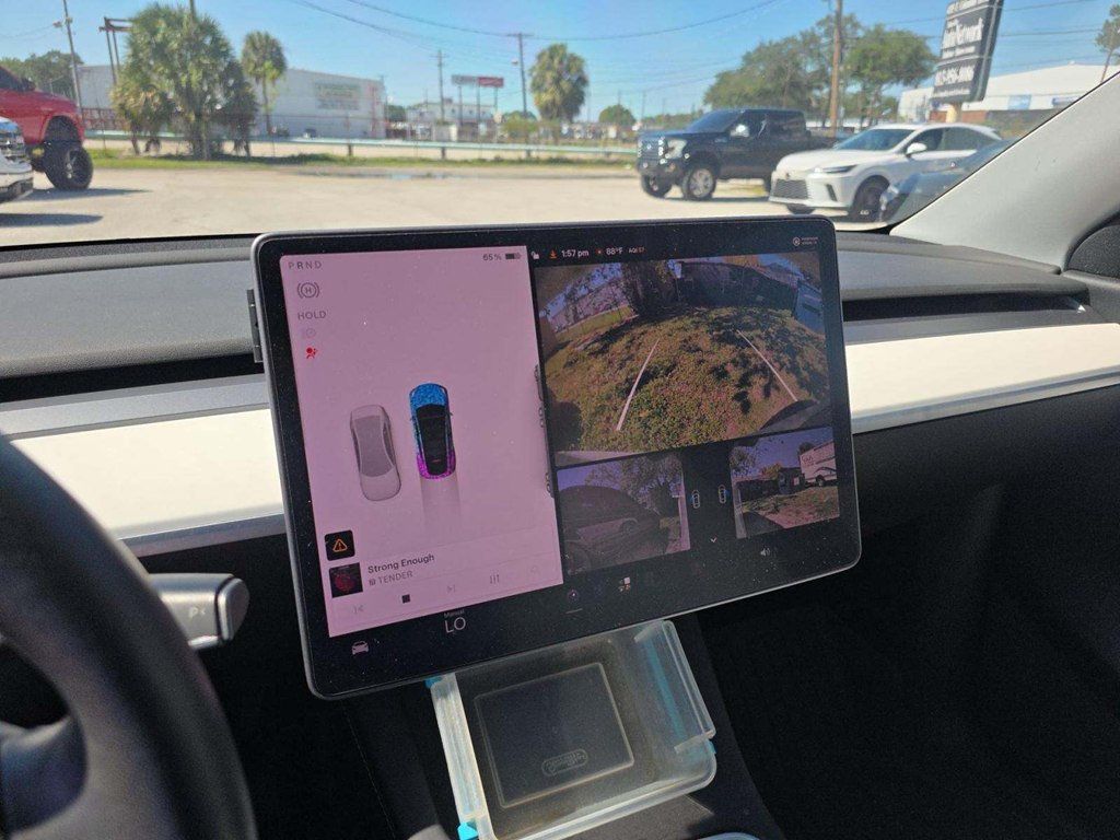 2021 Tesla Model Y Long Range AWD - 23095837 - 3