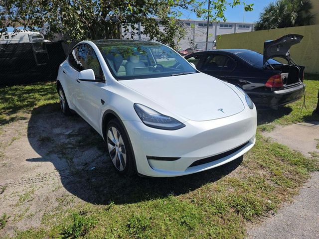 2021 Tesla Model Y Long Range AWD - 23095837 - 6