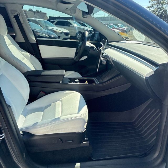 2021 Tesla Model Y Long Range AWD - 23095841 - 1
