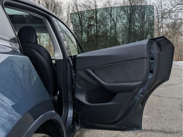 2021 Tesla Model Y Long Range AWD - 22997947 - 12