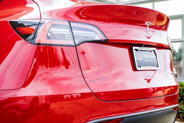 2021 Tesla Model Y Long Range AWD - 22985823 - 12