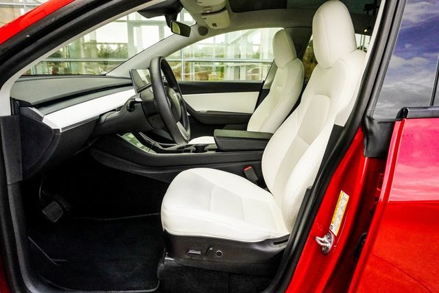 2021 Tesla Model Y Long Range AWD - 22985823 - 30