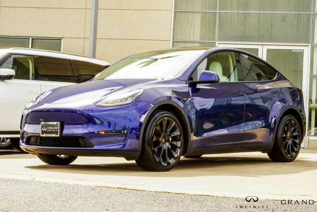 2021 Tesla Model Y Long Range AWD - 23015452 - 0