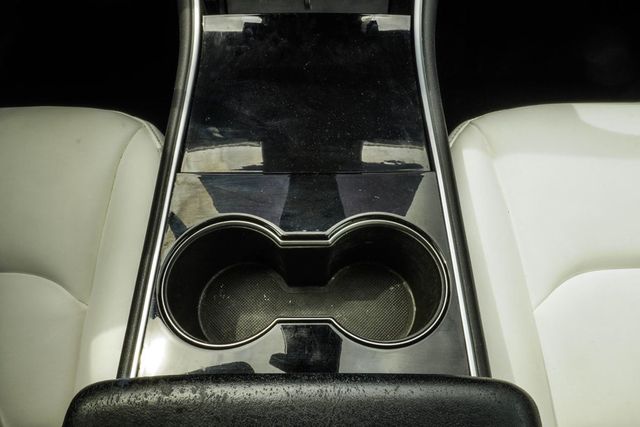 2021 Tesla Model Y Long Range AWD - 23015452 - 19