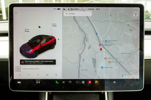2021 Tesla Model Y Long Range AWD - 23015452 - 20