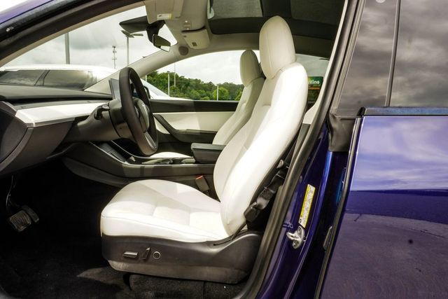2021 Tesla Model Y Long Range AWD - 23015452 - 28