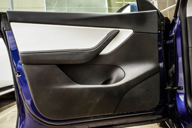2021 Tesla Model Y Long Range AWD - 23015452 - 33