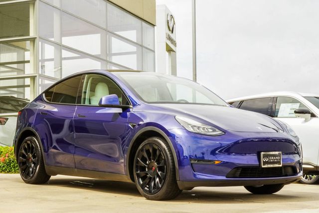 2021 Tesla Model Y Long Range AWD - 23015452 - 3