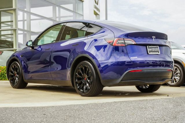 2021 Tesla Model Y Long Range AWD - 23015452 - 8