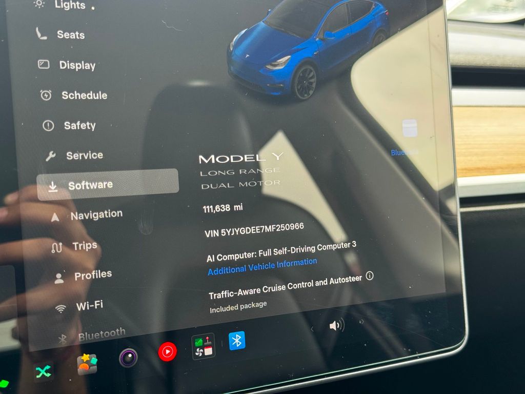 2021 Tesla Model Y Long Range AWD - 23032418 - 11