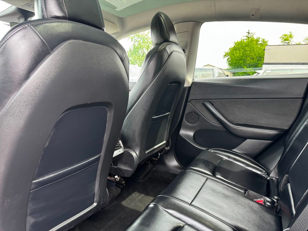 2021 Tesla Model Y Long Range AWD - 23032418 - 13