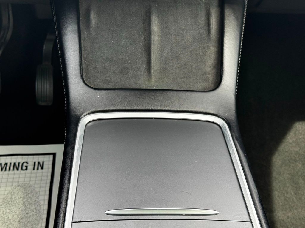 2021 Tesla Model Y Long Range AWD - 23032418 - 20