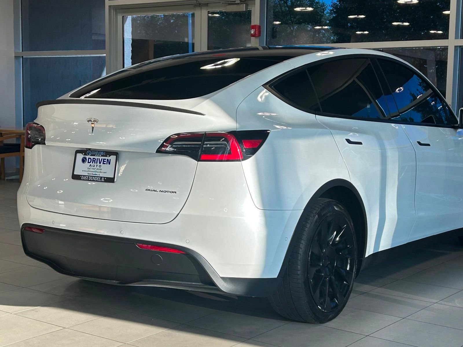 2021 Tesla Model Y Long Range photo 11