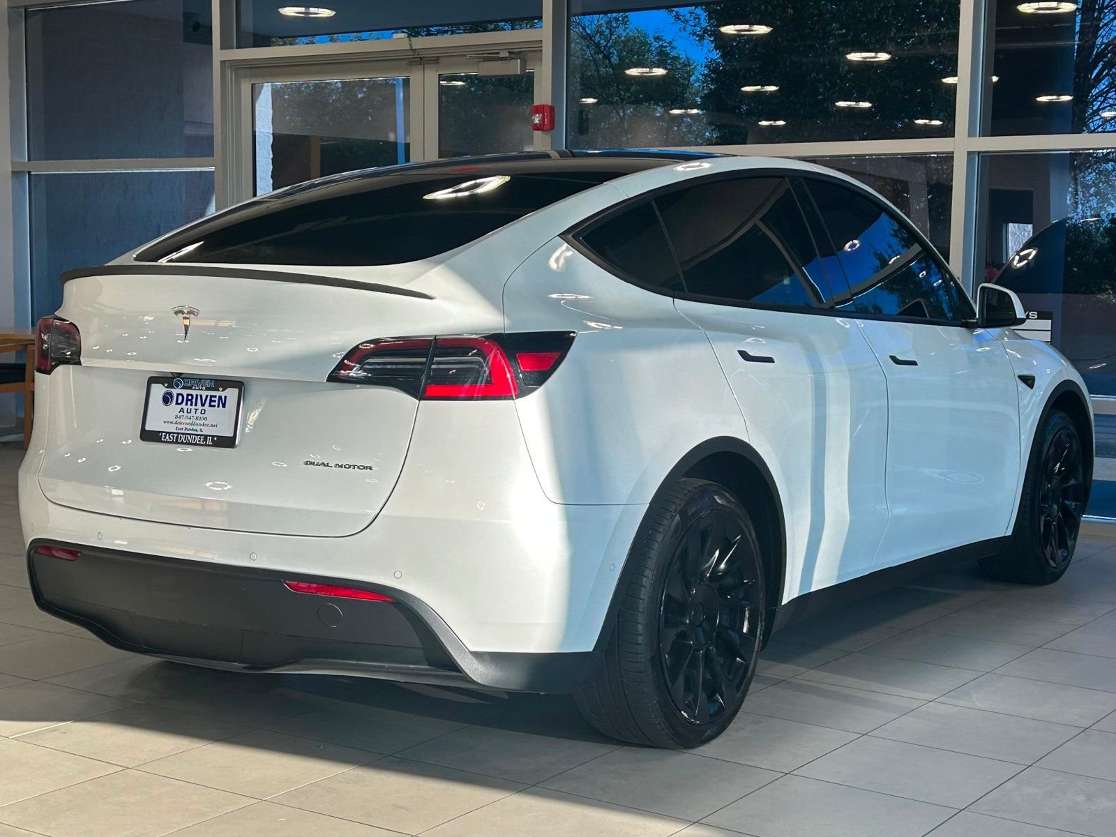 2021 Tesla Model Y Long Range photo 12