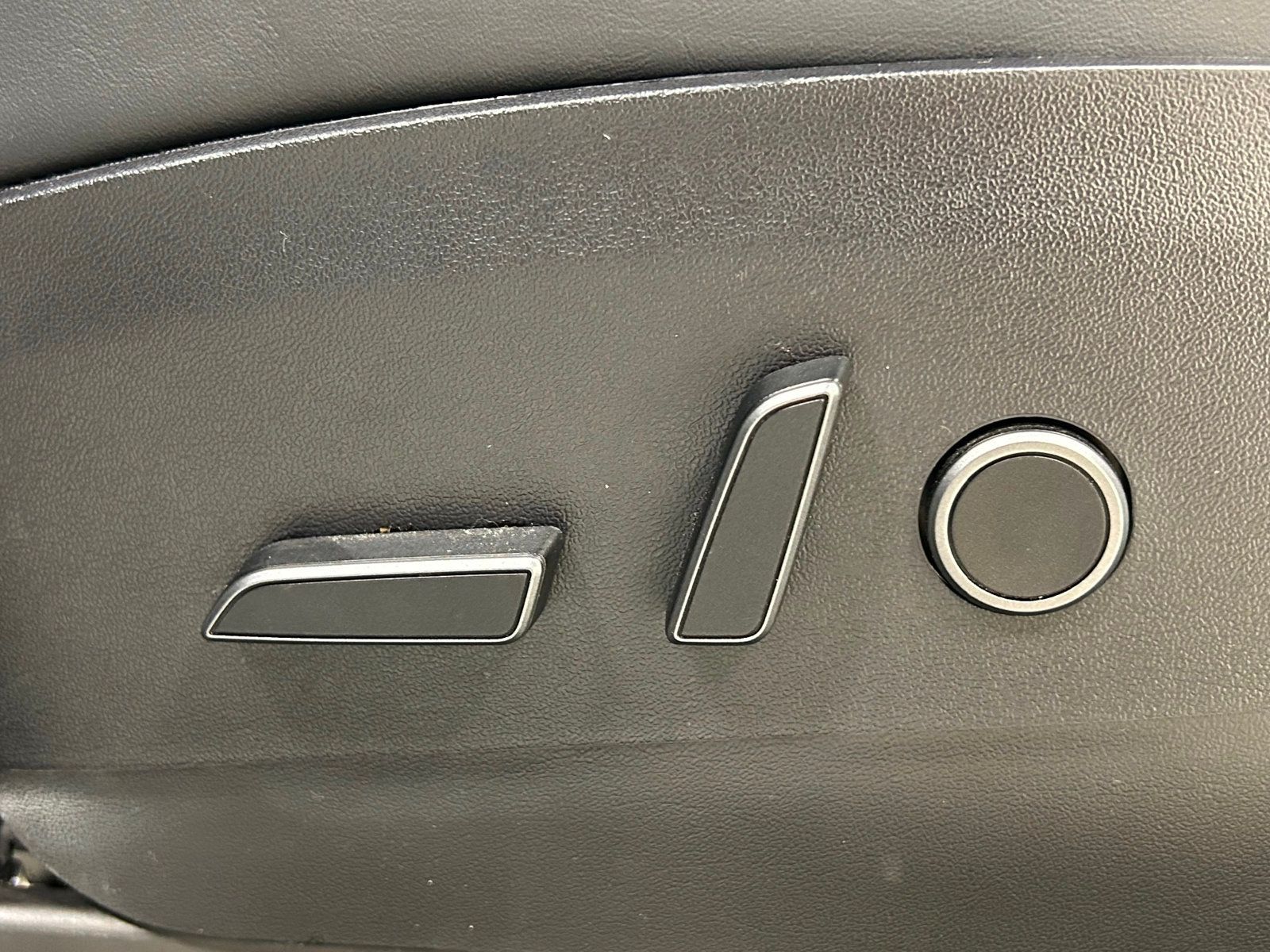 2021 Tesla Model Y Long Range photo 16