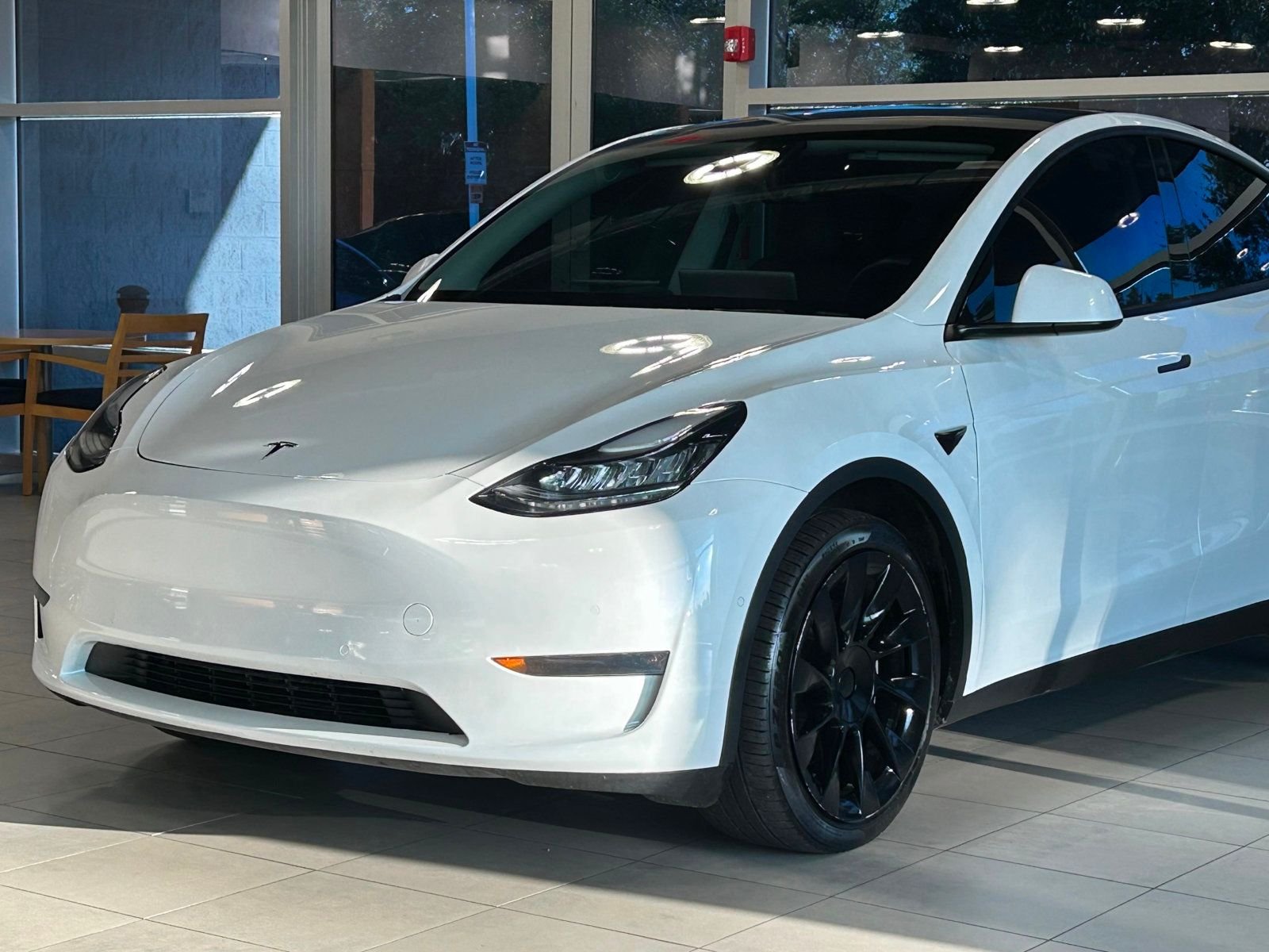 2021 Tesla Model Y Long Range photo 3