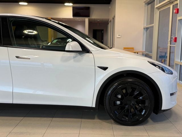 2021 Tesla Model Y Long Range AWD - 22995792 - 17