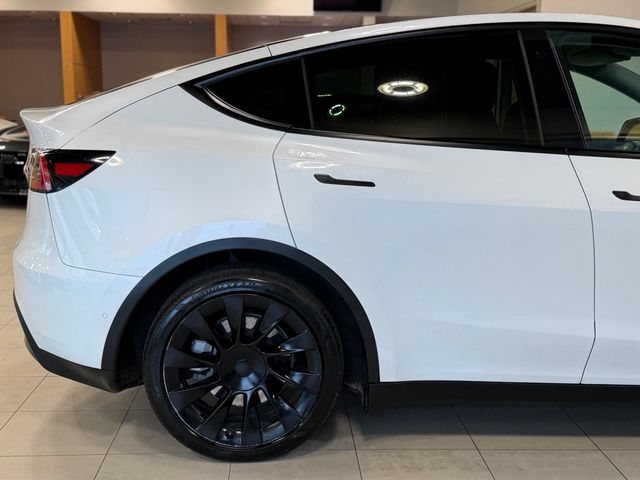 2021 Tesla Model Y Long Range AWD - 22995792 - 18