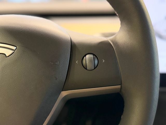 2021 Tesla Model Y Long Range AWD - 22995792 - 27