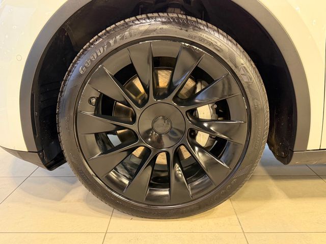 2021 Tesla Model Y Long Range AWD - 22995792 - 41