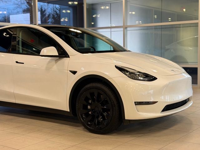 2021 Tesla Model Y Long Range AWD - 22995792 - 4
