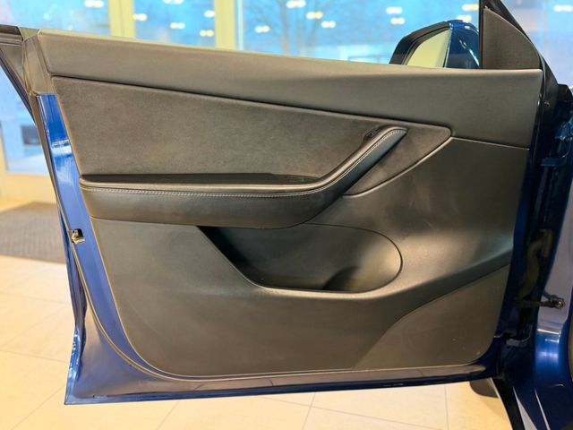 2021 Tesla Model Y Long Range AWD - 22998602 - 17