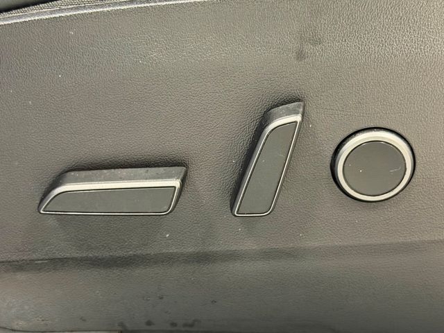 2021 Tesla Model Y Long Range AWD - 22999004 - 18