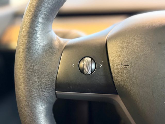 2021 Tesla Model Y Long Range AWD - 22999004 - 24