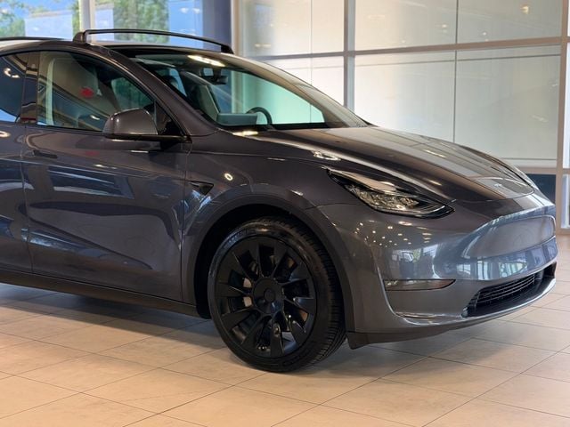 2021 Tesla Model Y Long Range Dual Motor All-Wheel Drive's photo
