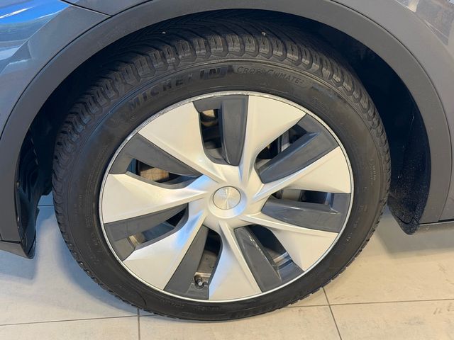 2021 Tesla Model Y Long Range AWD - 23035629 - 34
