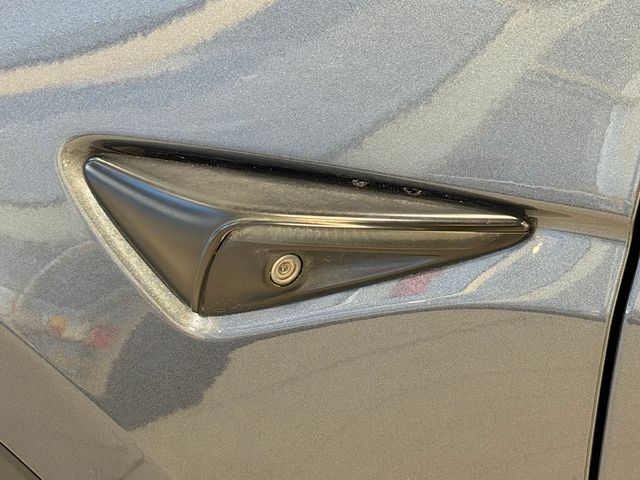 2021 Tesla Model Y Long Range AWD - 23035629 - 35