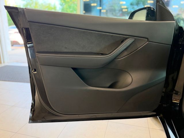 2021 Tesla Model Y Long Range AWD - 23059799 - 17