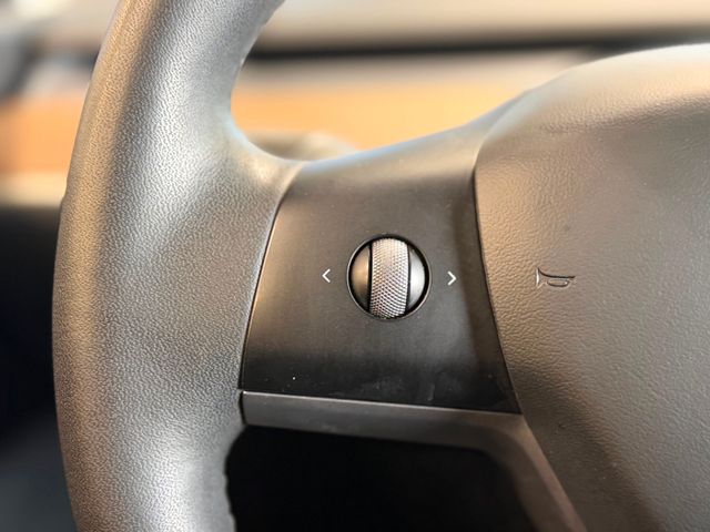 2021 Tesla Model Y Long Range AWD - 23059799 - 24
