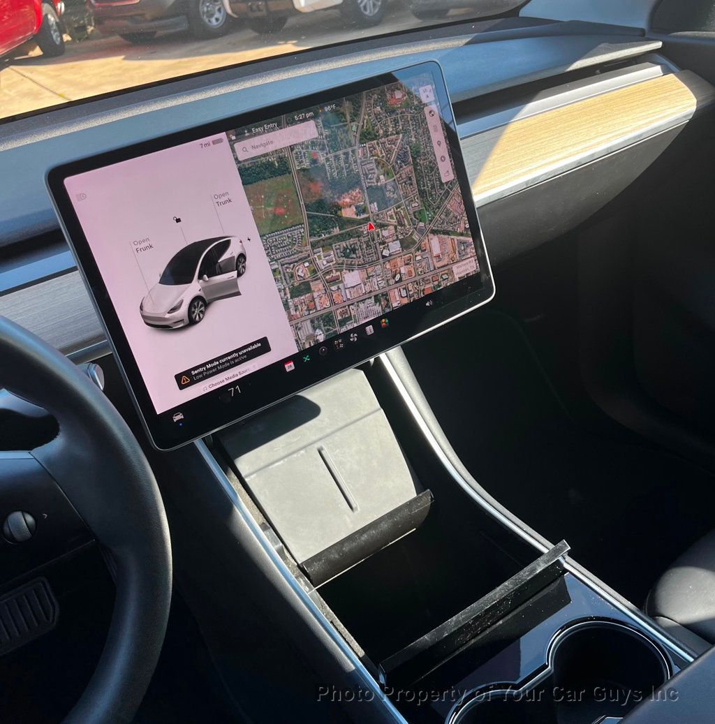2021 Tesla Model Y Long Range AWD - 23033224 - 19
