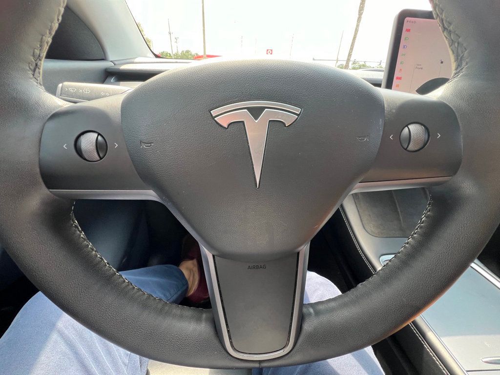 2021 Tesla Model Y Long Range AWD - 22558470 - 10