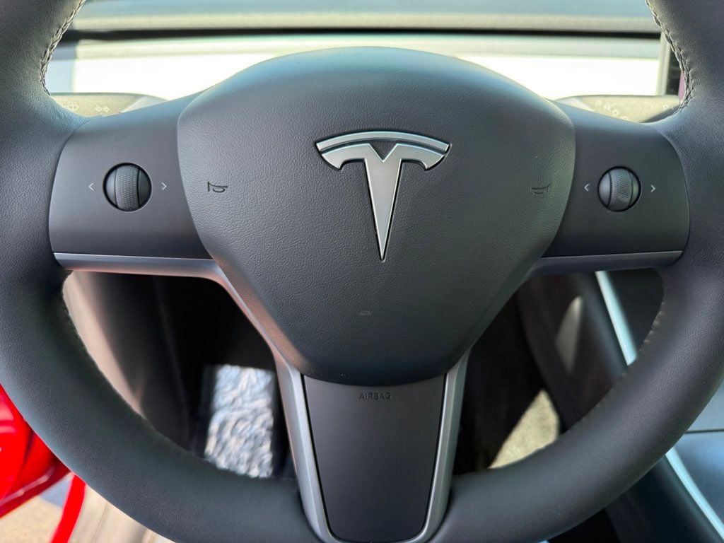 2021 Tesla Model Y Long Range photo 11