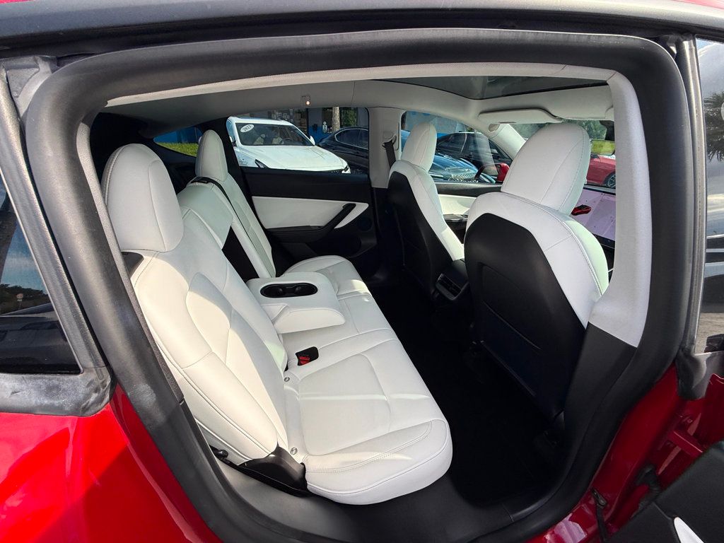 2021 Tesla Model Y Long Range photo 23
