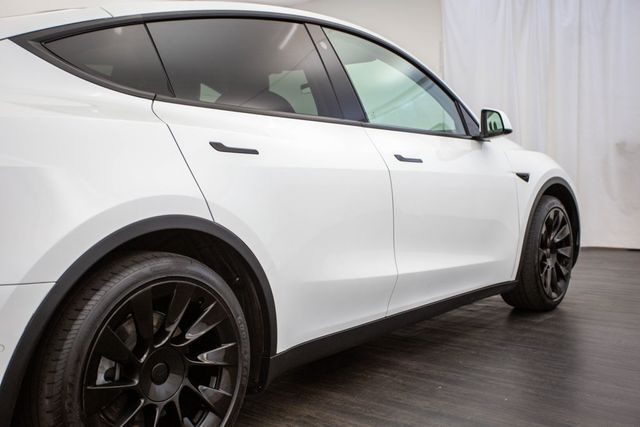 2021 Tesla Model Y Long Range AWD - 22562575 - 34