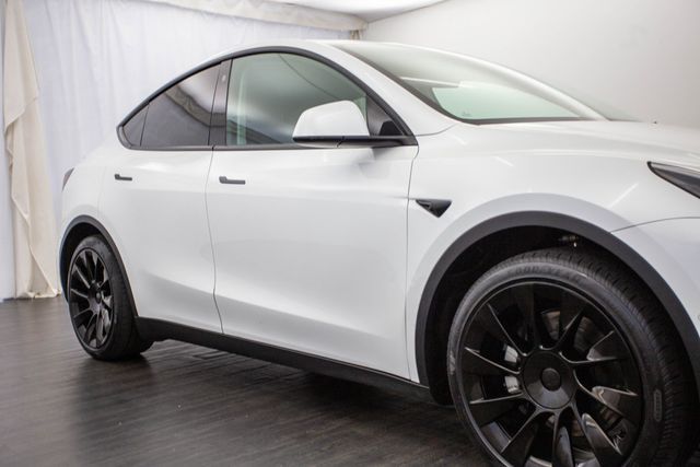 2021 Tesla Model Y Long Range AWD - 22562575 - 35