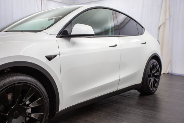 2021 Tesla Model Y Long Range AWD - 22562575 - 36