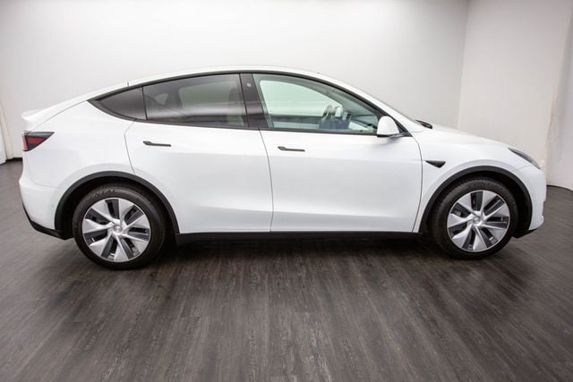 2021 Tesla Model Y Long Range AWD - 22588325 - 5