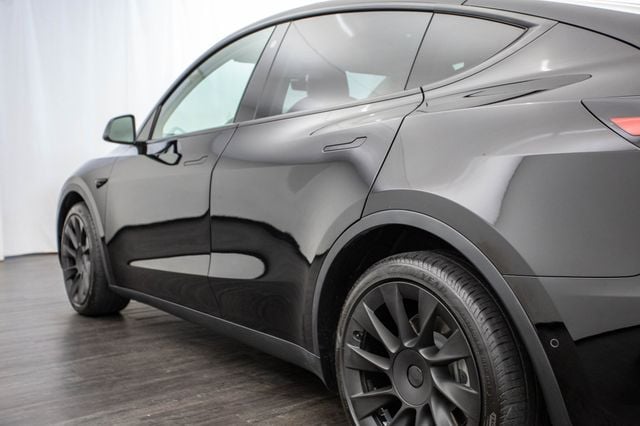 2021 Tesla Model Y Long Range AWD - 22751728 - 31