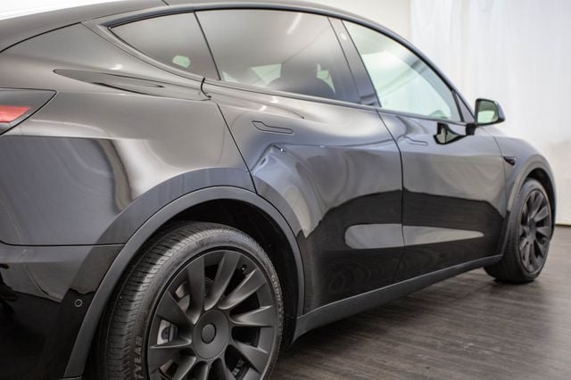 2021 Tesla Model Y Long Range AWD - 22751728 - 32