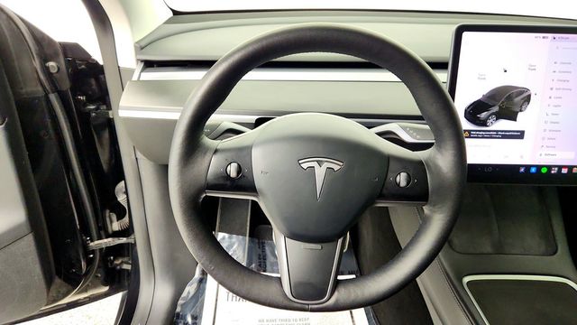 2021 Tesla Model Y Long Range AWD - 23095250 - 12