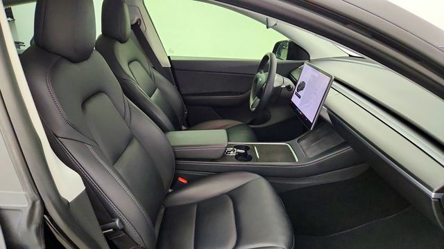 2021 Tesla Model Y Long Range AWD - 23095250 - 27