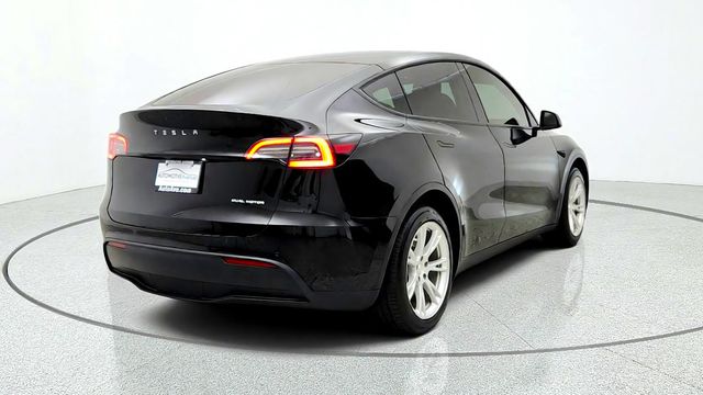 2021 Tesla Model Y Long Range AWD - 23095250 - 4