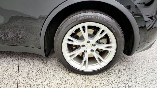 2021 Tesla Model Y Long Range AWD - 23095250 - 8