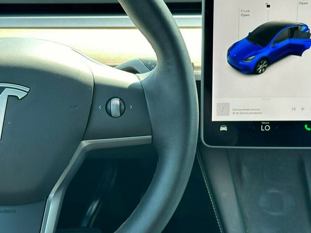 2021 Tesla Model Y Long Range AWD - 22527623 - 29