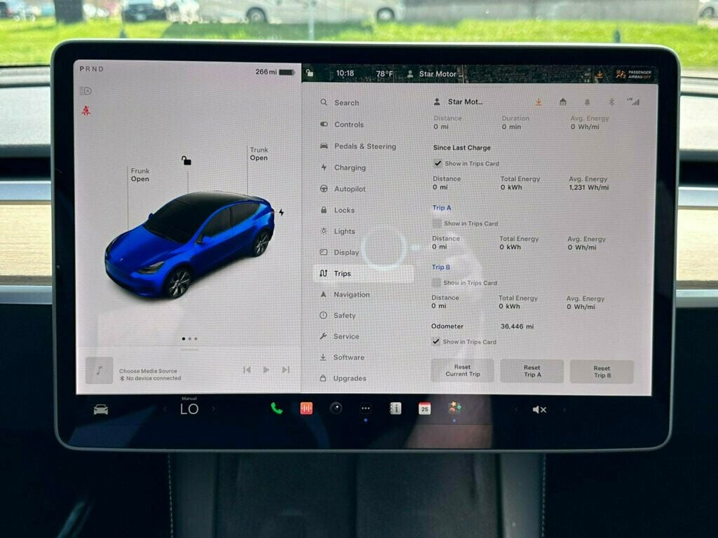 2021 Tesla Model Y Long Range AWD - 22527623 - 38